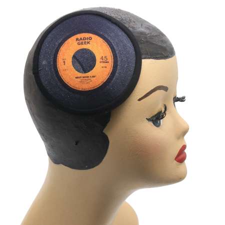 Fascinator mit Schallplatte